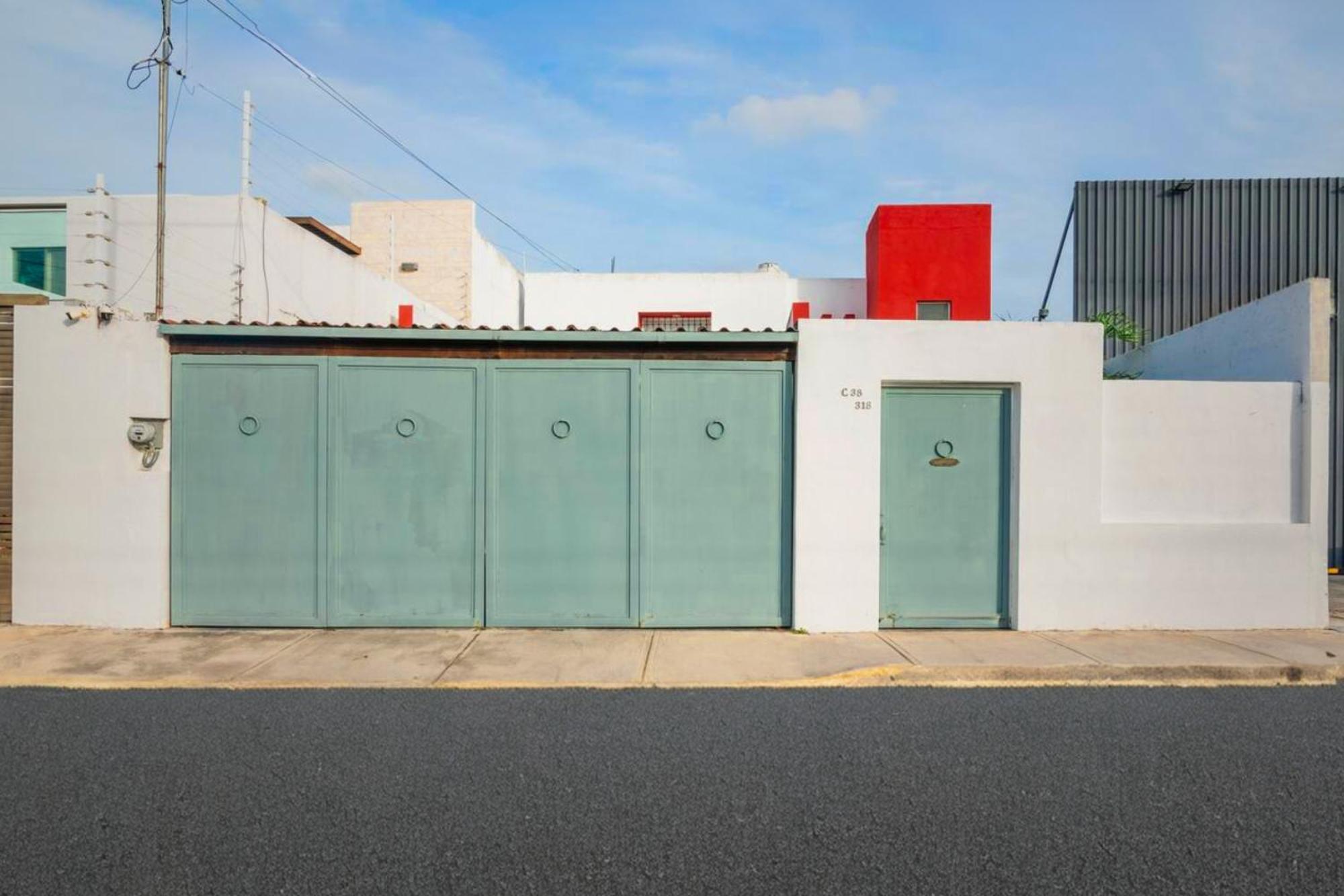 Villa Moderna Con Alberca, Gimnasio Y Cochera Merida Exterior photo